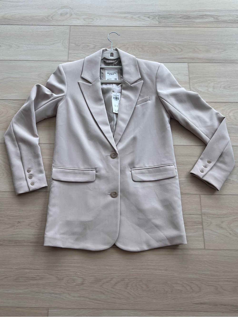 NWT Light Creamy Beige Women's Single-Breasted Blazer